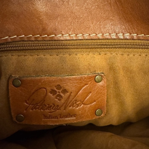 Patricia Nash Leather Crossbody Bag - Picture 5 of 10